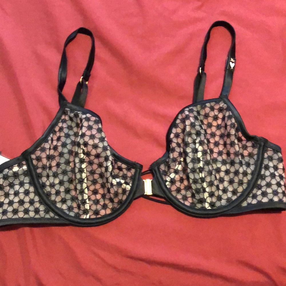 Victoria’s Secret bra